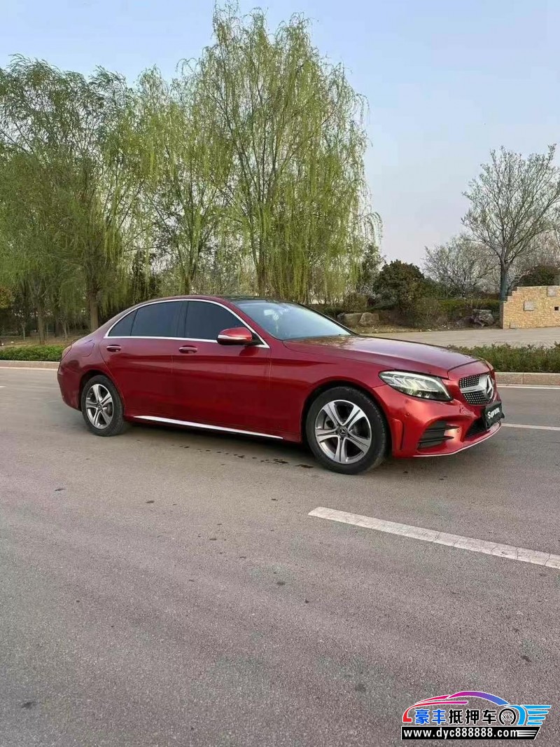 19年奔驰C轿车抵押车出售