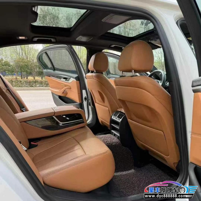 18年宝马5系轿车抵押车出售