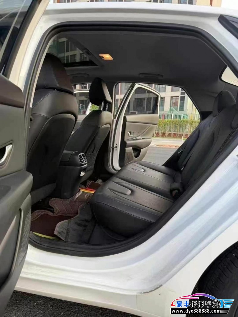 23年现代伊兰特轿车抵押车出售