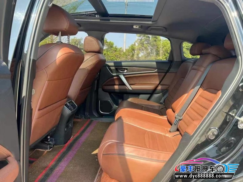 18年本田UR-V轿车抵押车出售