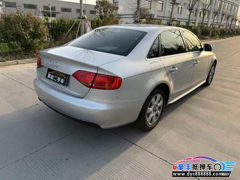 12年奥迪A4L轿车抵押车出售
