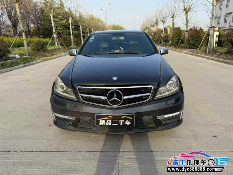 13年奔驰C轿车抵押车出售