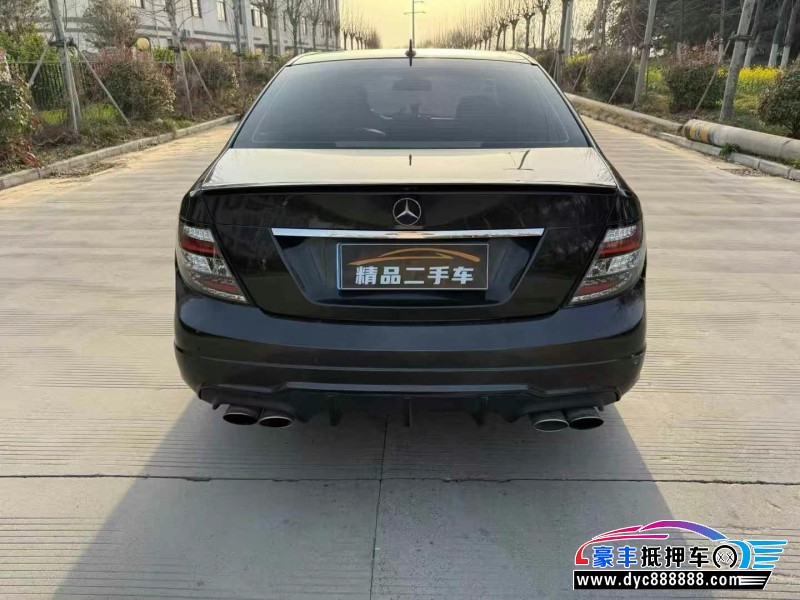 13年奔驰C轿车抵押车出售