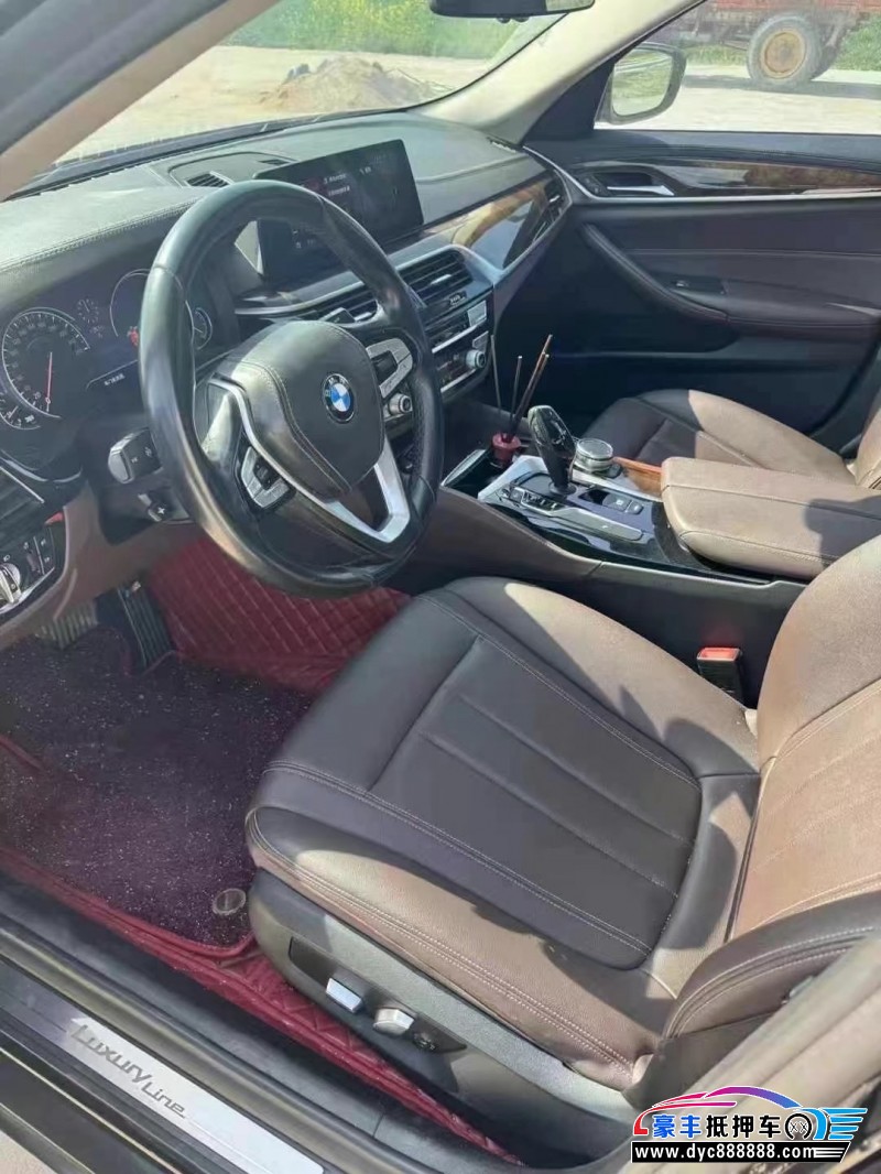 18年宝马5系轿车抵押车出售