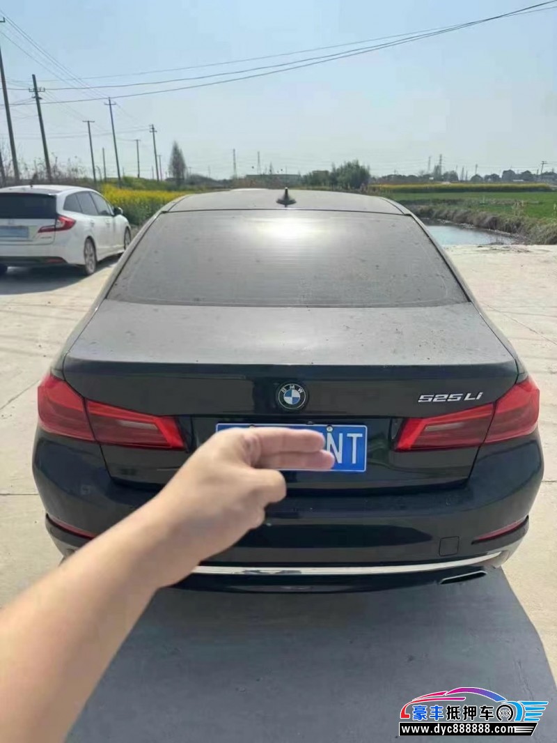 18年宝马5系轿车抵押车出售