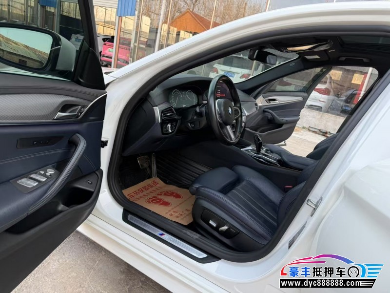 19年宝马5系轿车抵押车出售