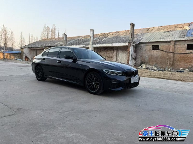 20年宝马3系轿车抵押车出售