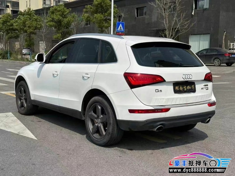 15年奥迪Q5轿车抵押车出售