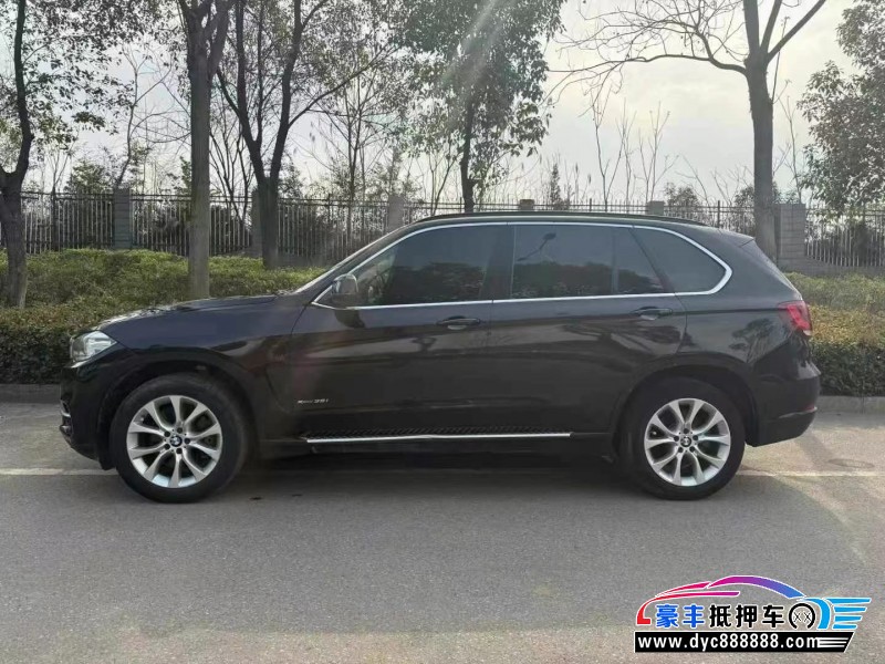 16年宝马X5轿车抵押车出售