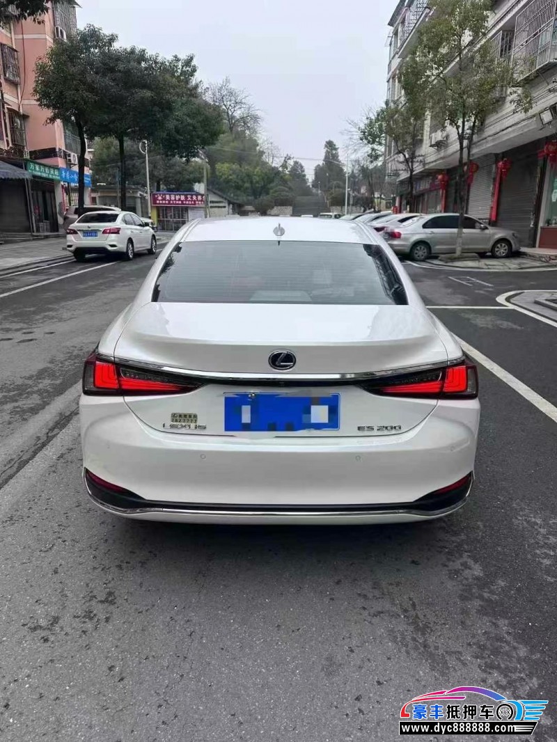 20年雷克萨斯ES轿车抵押车出售