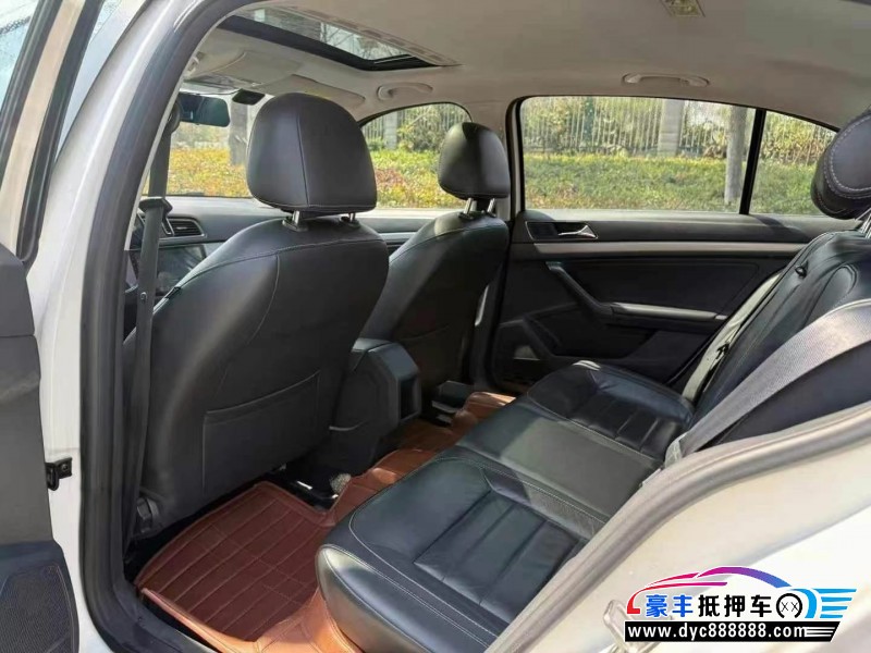 17年大众朗逸轿车抵押车出售