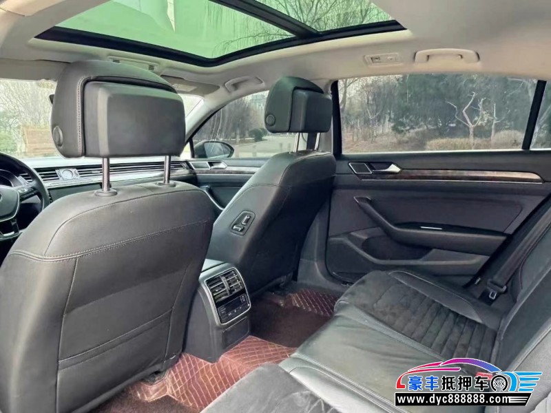 17年大众迈腾轿车抵押车出售