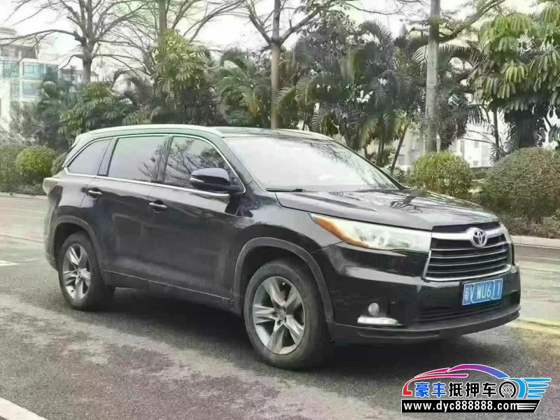 17年丰田汉兰达轿车抵押车出售