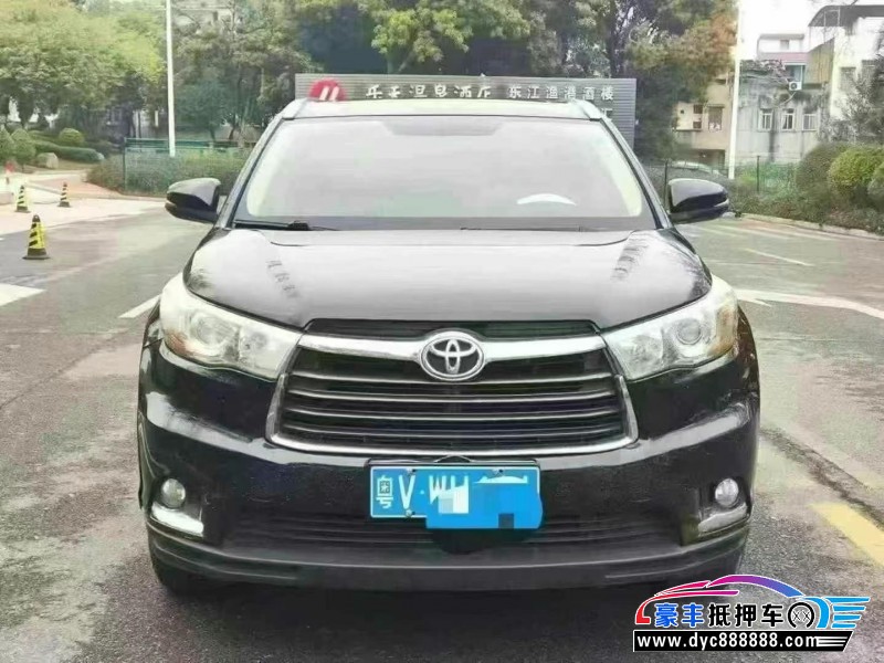 17年丰田汉兰达轿车抵押车出售