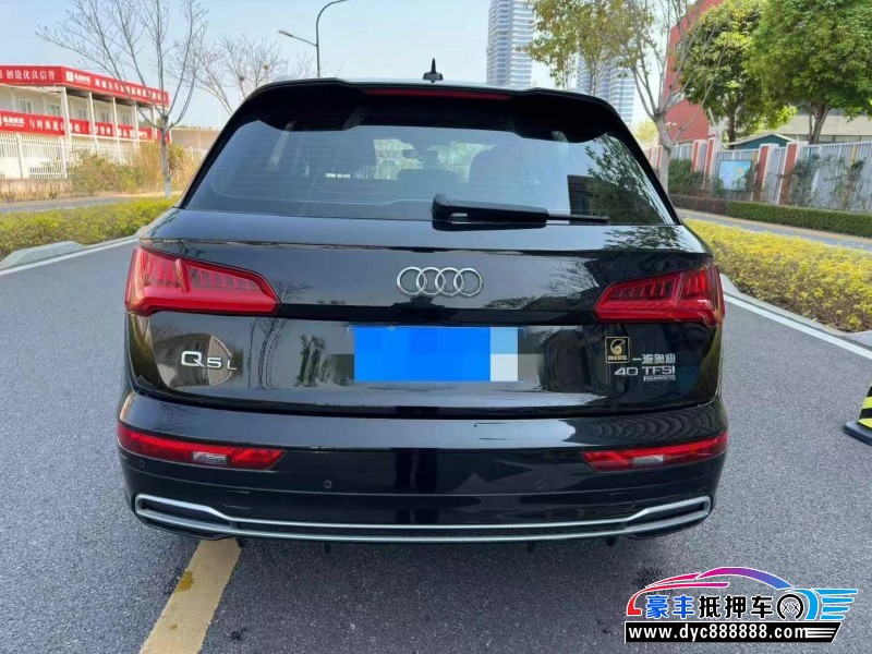 20年奥迪Q5轿车抵押车出售