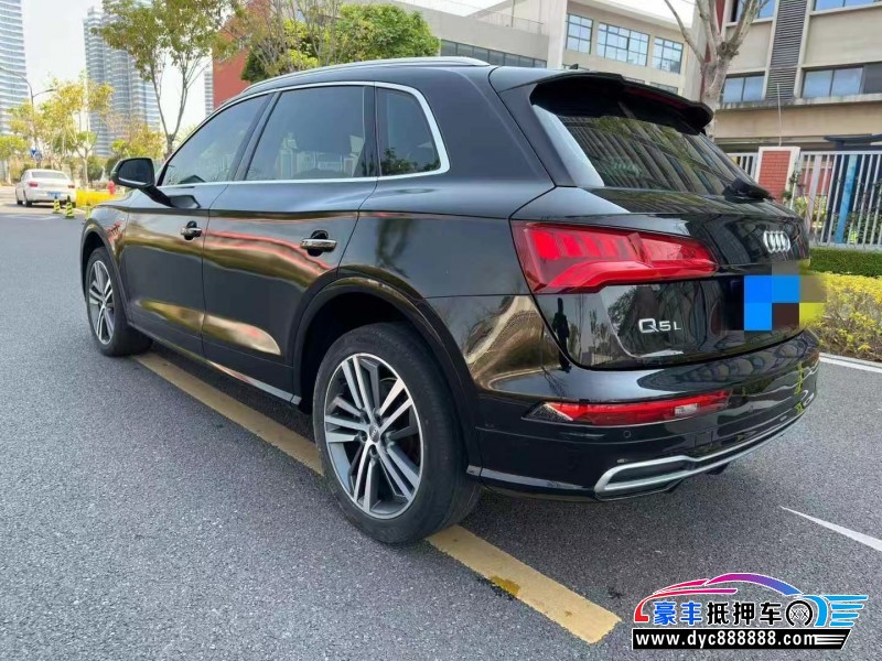 20年奥迪Q5轿车抵押车出售