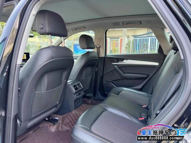 20年奥迪Q5轿车抵押车出售