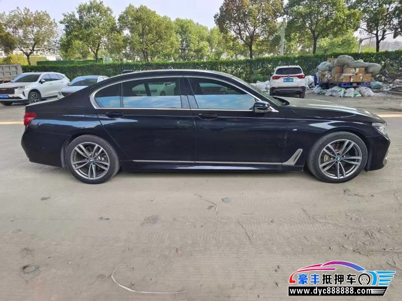 18年宝马7系轿车抵押车出售