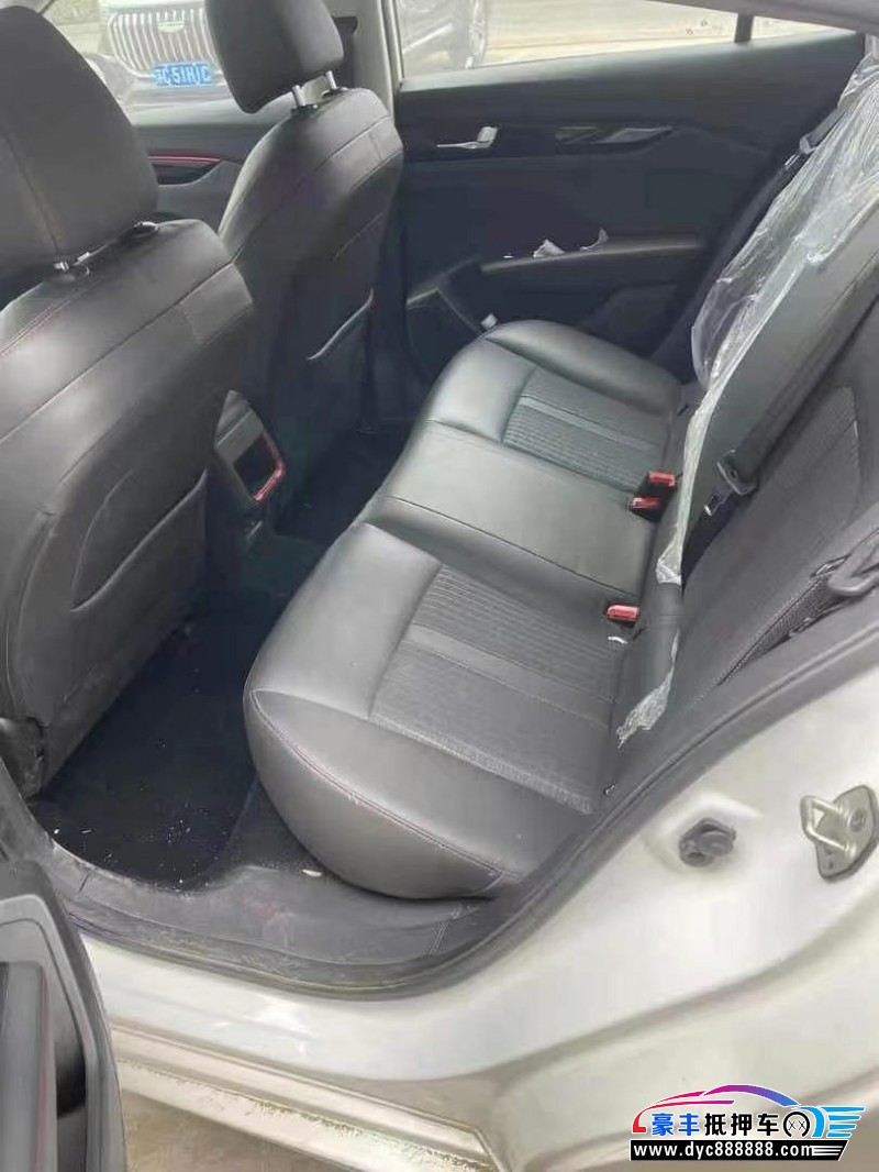 22年东风风神奕炫轿车抵押车出售