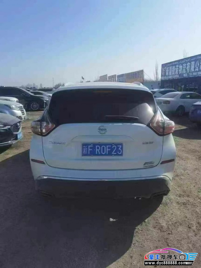 16年日产楼兰轿车抵押车出售