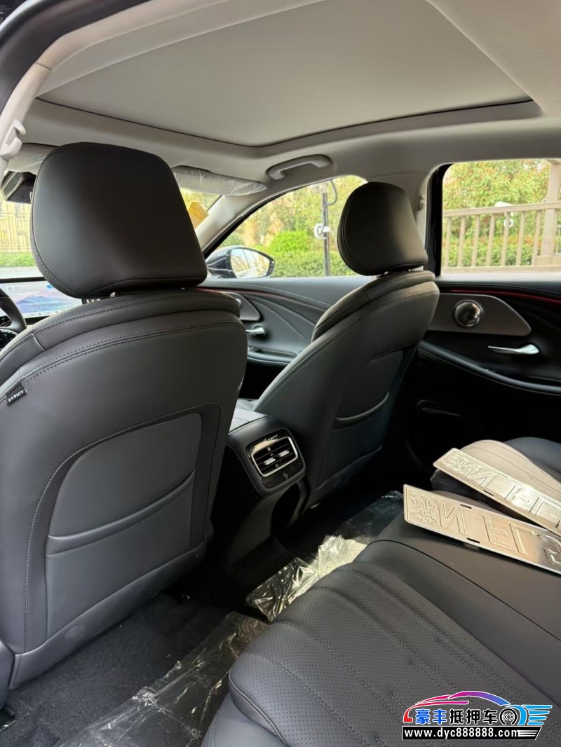 24年奇瑞风云轿车抵押车出售