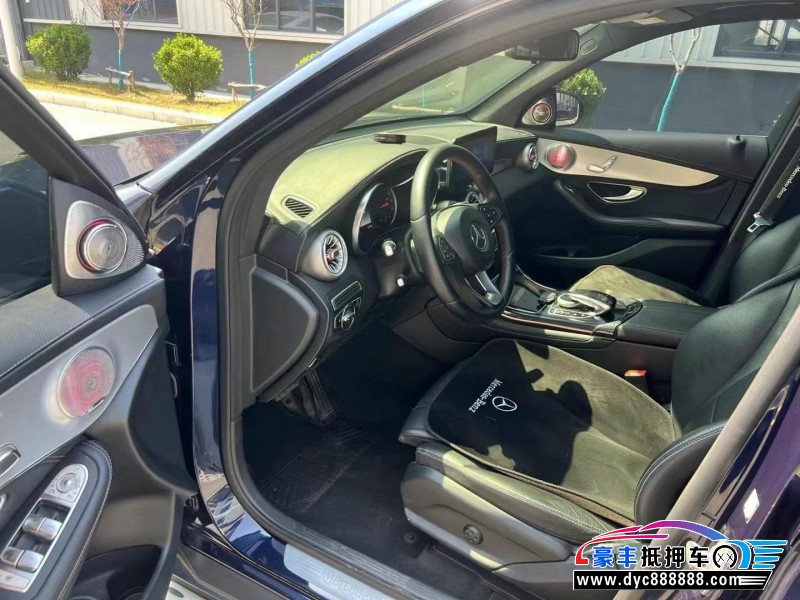 18年奔驰GLC轿车抵押车出售