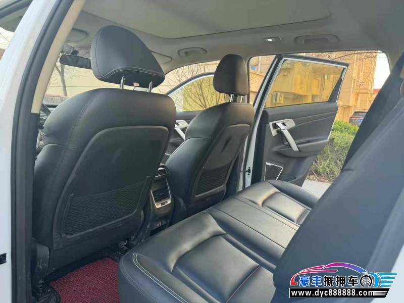 18年吉利博越轿车抵押车出售