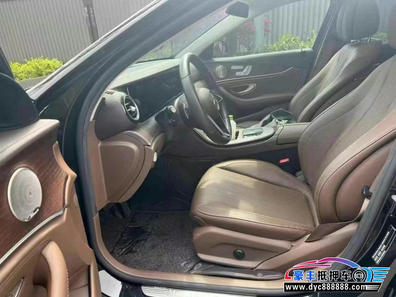 23年奔驰E轿车抵押车出售