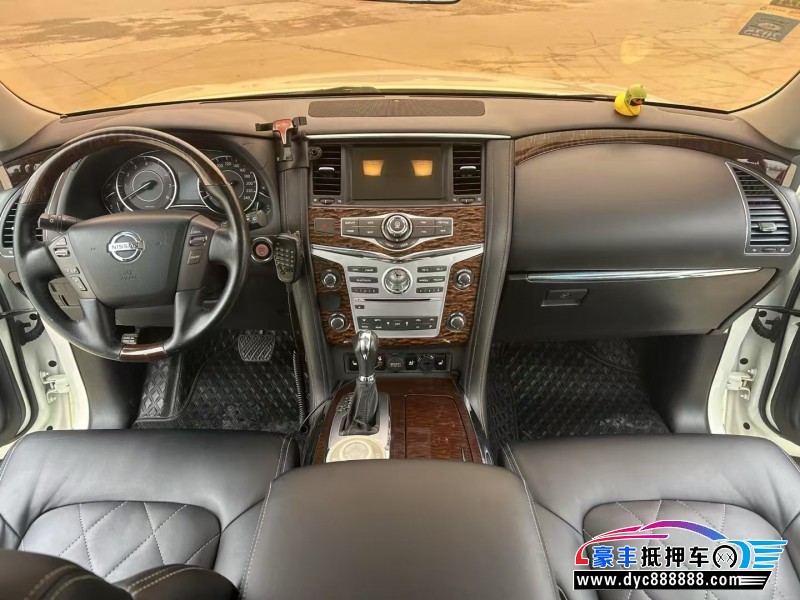 17年日产途乐轿车抵押车出售