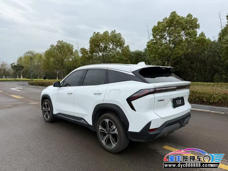 24年吉利银河L7轿车抵押车出售