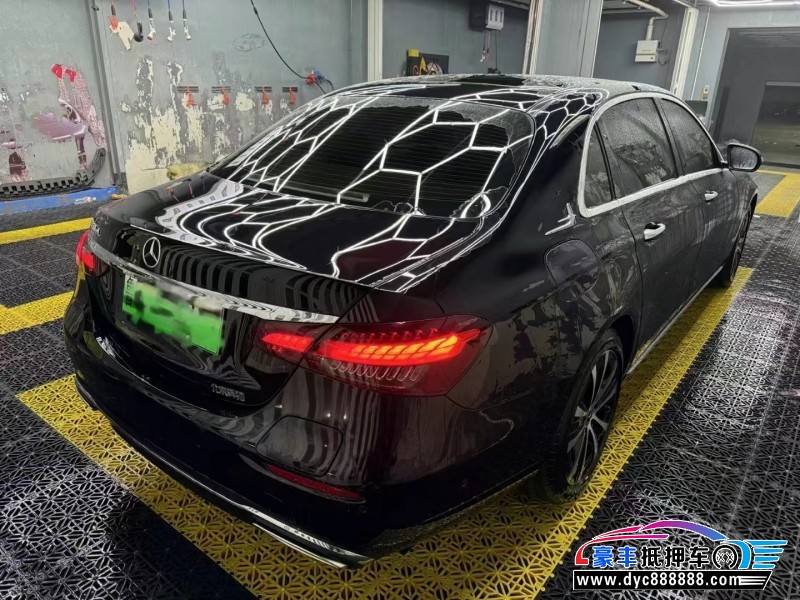 22年奔驰E轿车抵押车出售