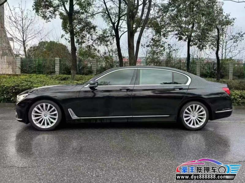 17年宝马7系轿车抵押车出售