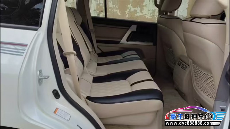 20年丰田兰德酷路泽（陆巡）轿车抵押车出售