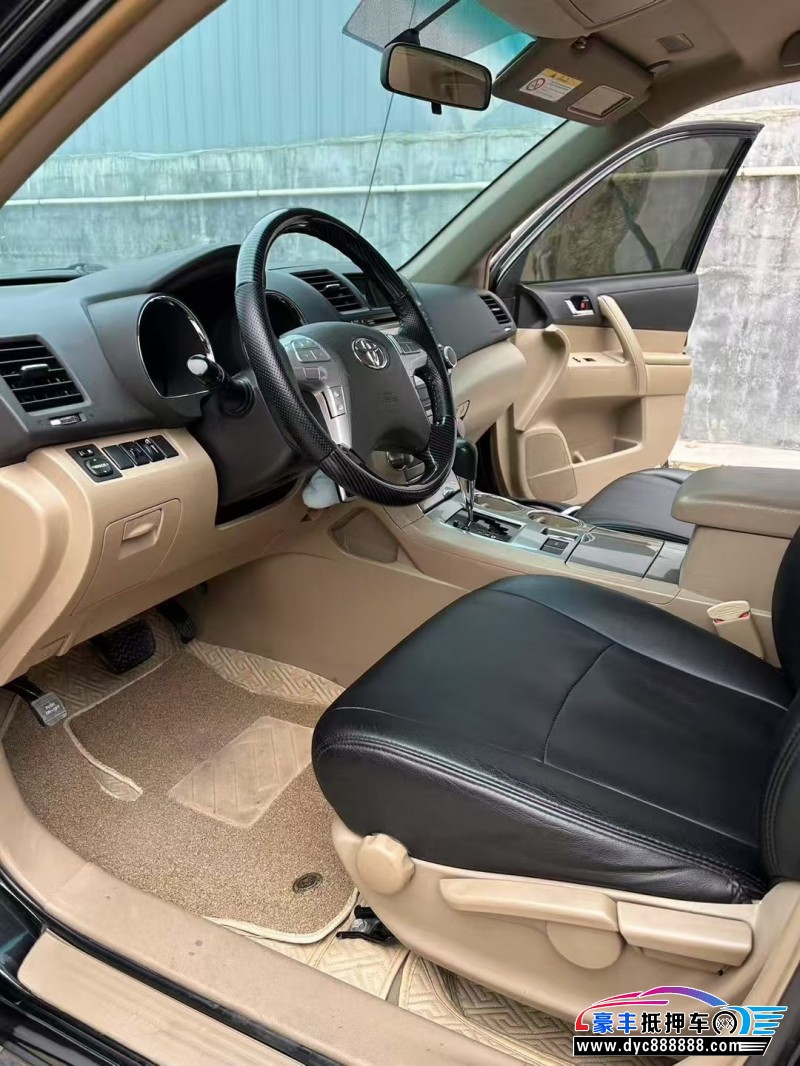 15年丰田汉兰达轿车抵押车出售