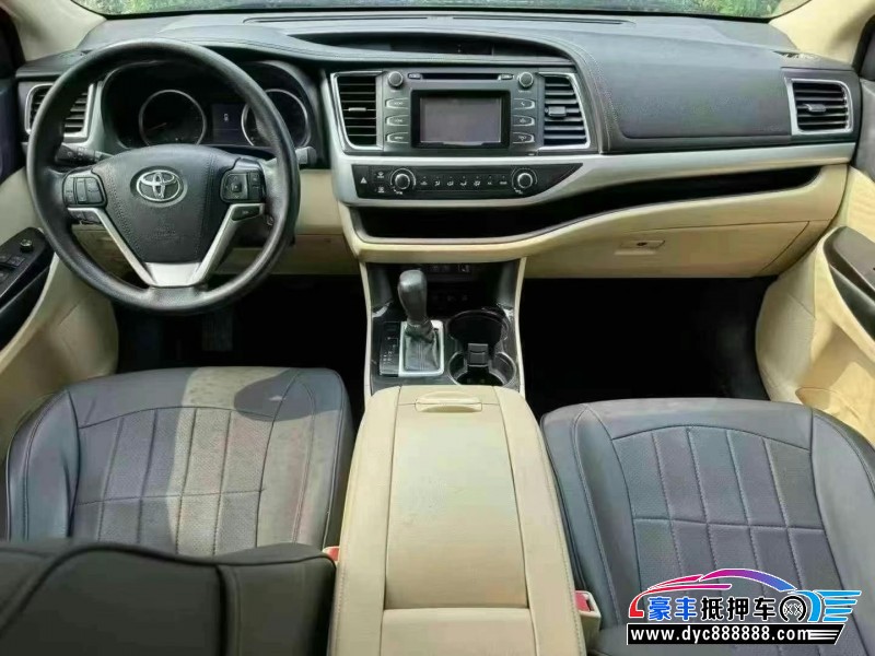 19年丰田汉兰达轿车抵押车出售