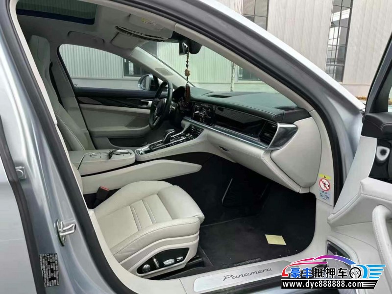 17年保时捷帕纳梅拉轿车抵押车出售