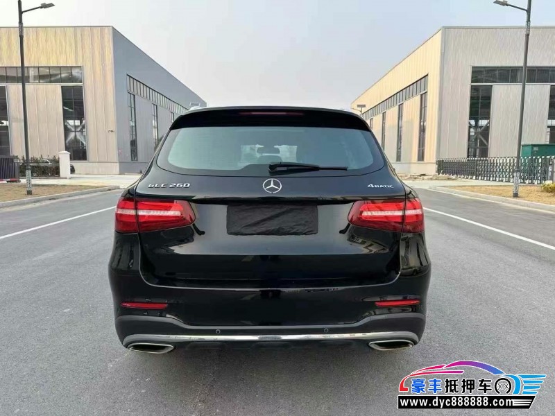 18年奔驰GLC轿车抵押车出售