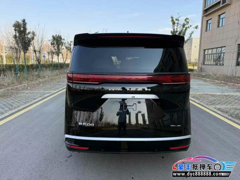 24年腾势D9轿车抵押车出售