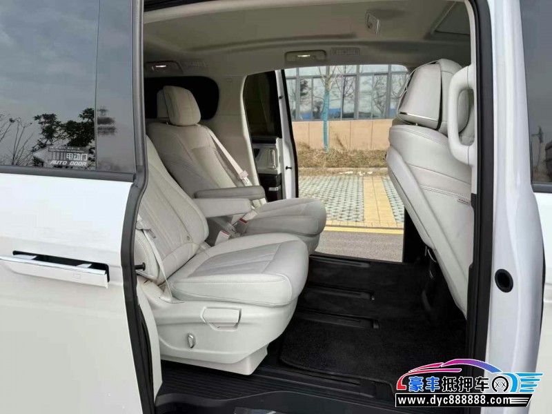 24年别克GL8轿车抵押车出售