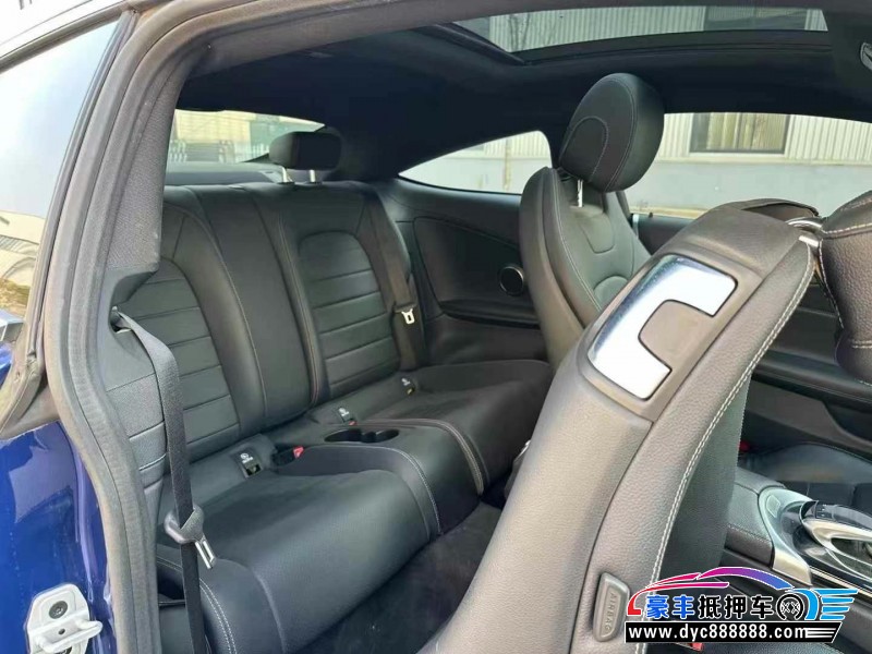 17年奔驰C轿车抵押车出售