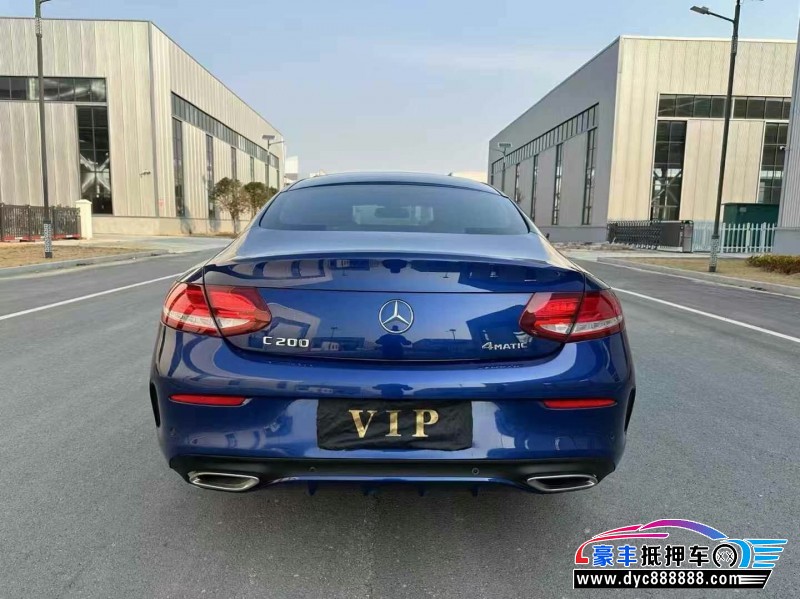 17年奔驰C轿车抵押车出售