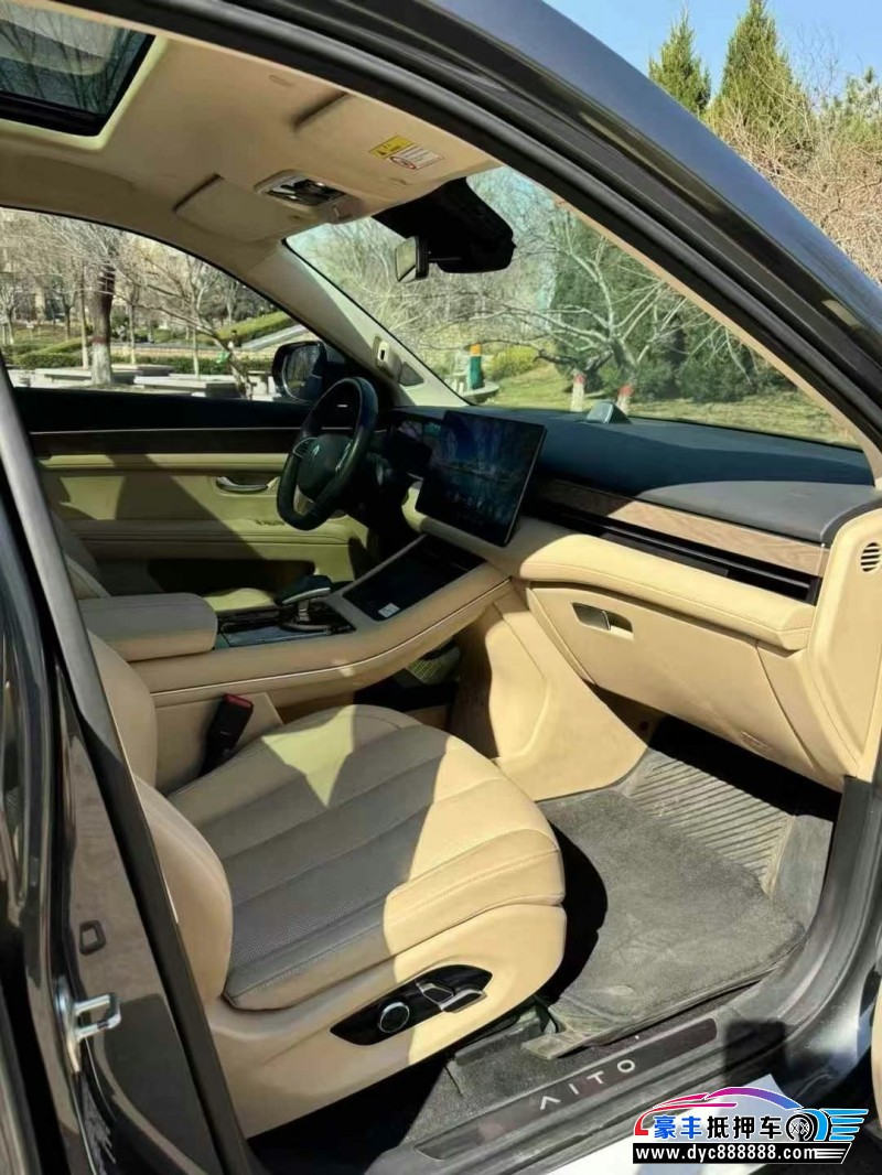 22年华为问界轿车抵押车出售