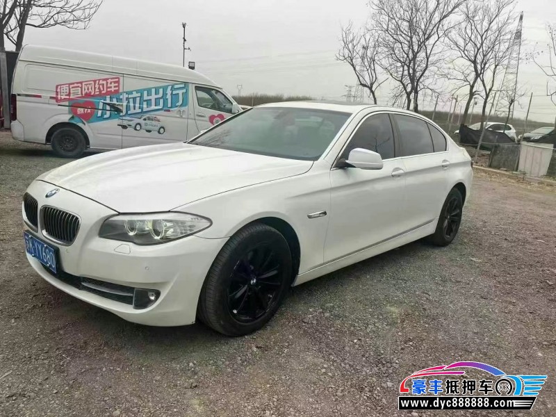13年宝马5系轿车抵押车出售