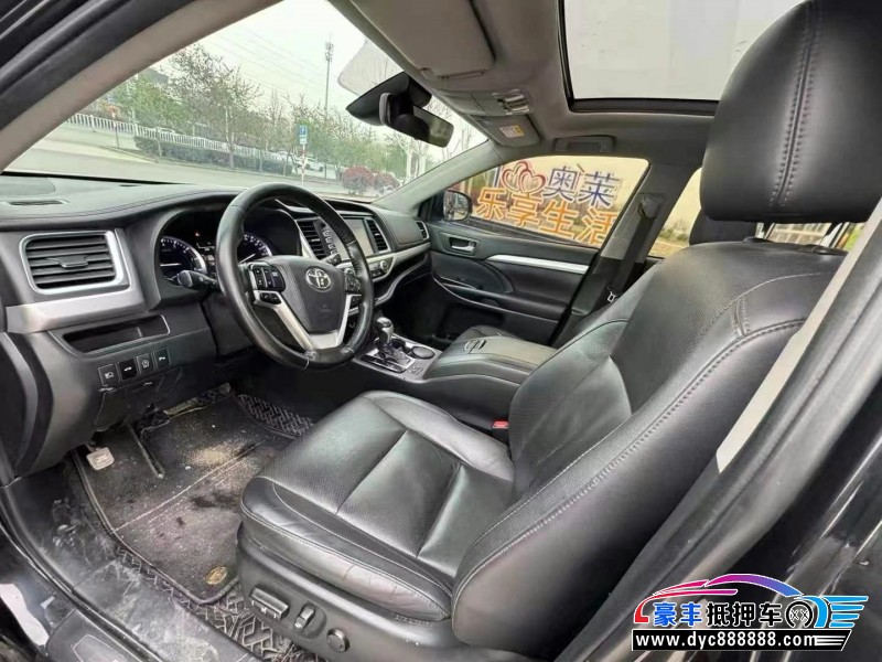 20年丰田汉兰达轿车抵押车出售