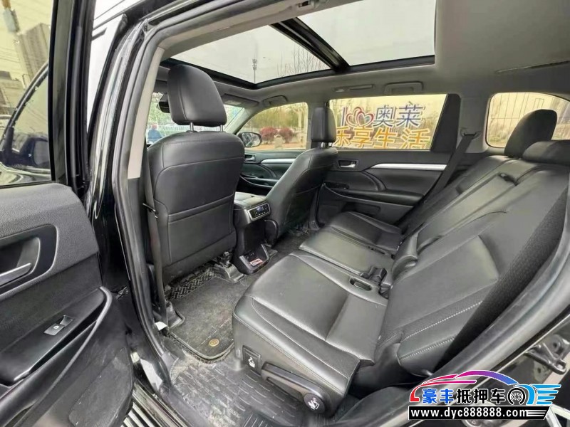 20年丰田汉兰达轿车抵押车出售