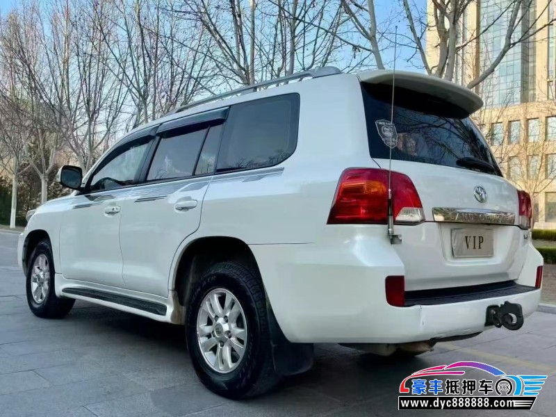 16年丰田兰德酷路泽（陆巡）轿车抵押车出售