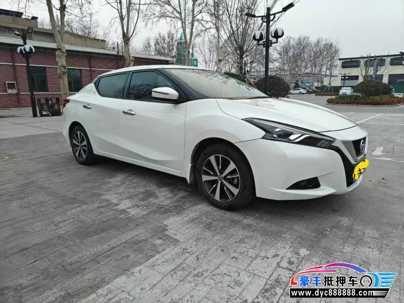 19年日产蓝鸟轿车抵押车出售