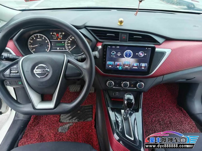 19年日产蓝鸟轿车抵押车出售