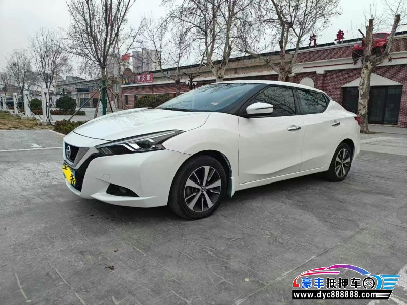 19年日产蓝鸟轿车抵押车出售