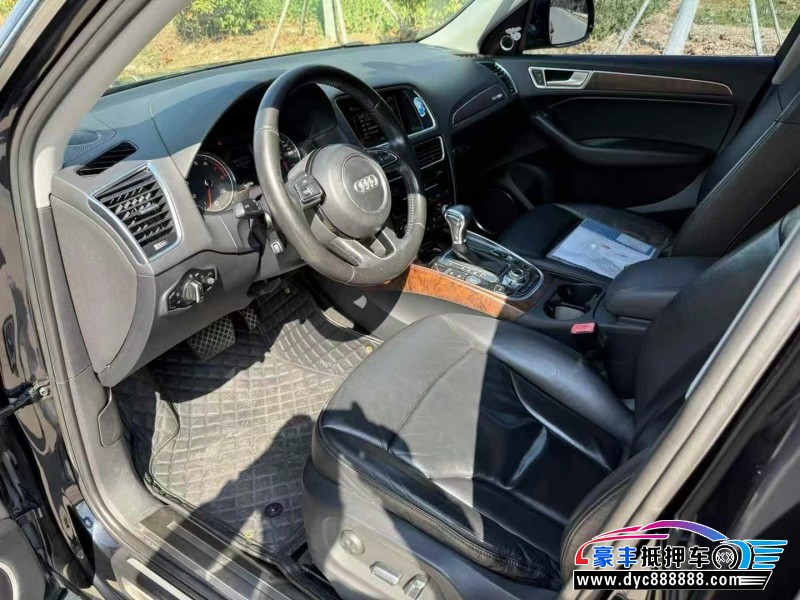 14年奥迪Q5轿车抵押车出售